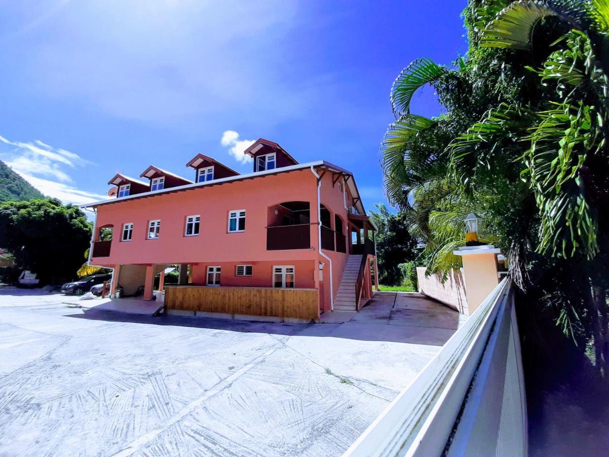 Hotel Les Monts Arlesien Les Anses-d'Arlets Exterior foto